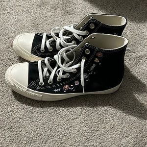 Converse. “things to grow”.